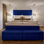 Passage Hotel 4*