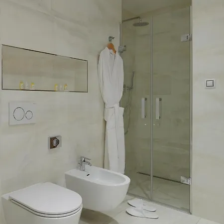 Passage Hotell 4*