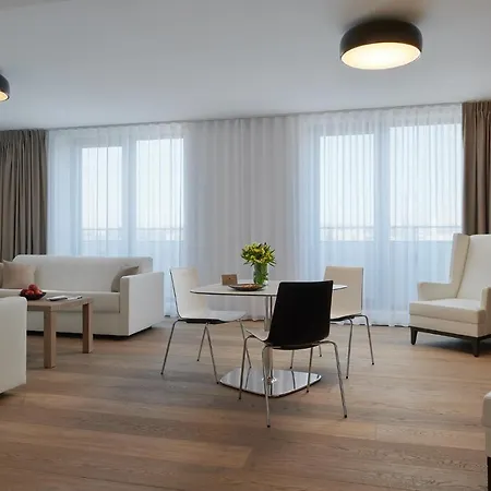 Passage Hotell 4*