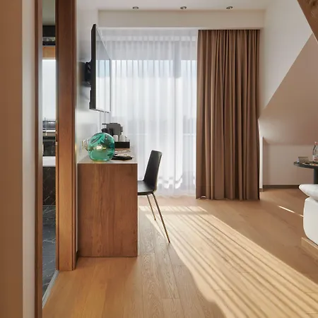 Szálloda Passage 4*