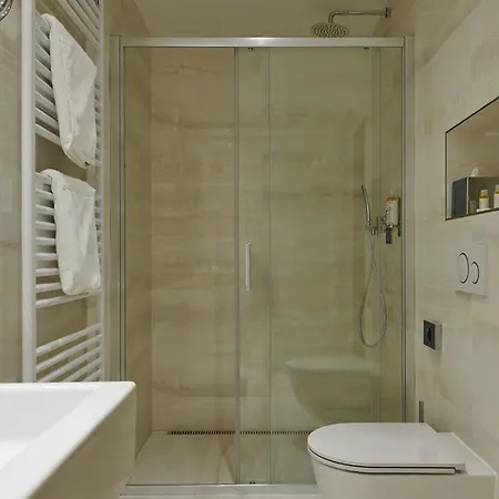 Passage Hotel 4*