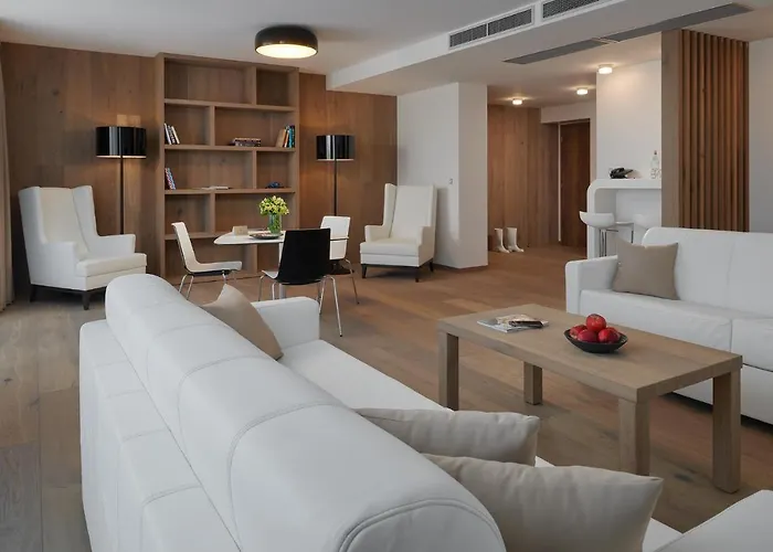 Passage Hotel 4*